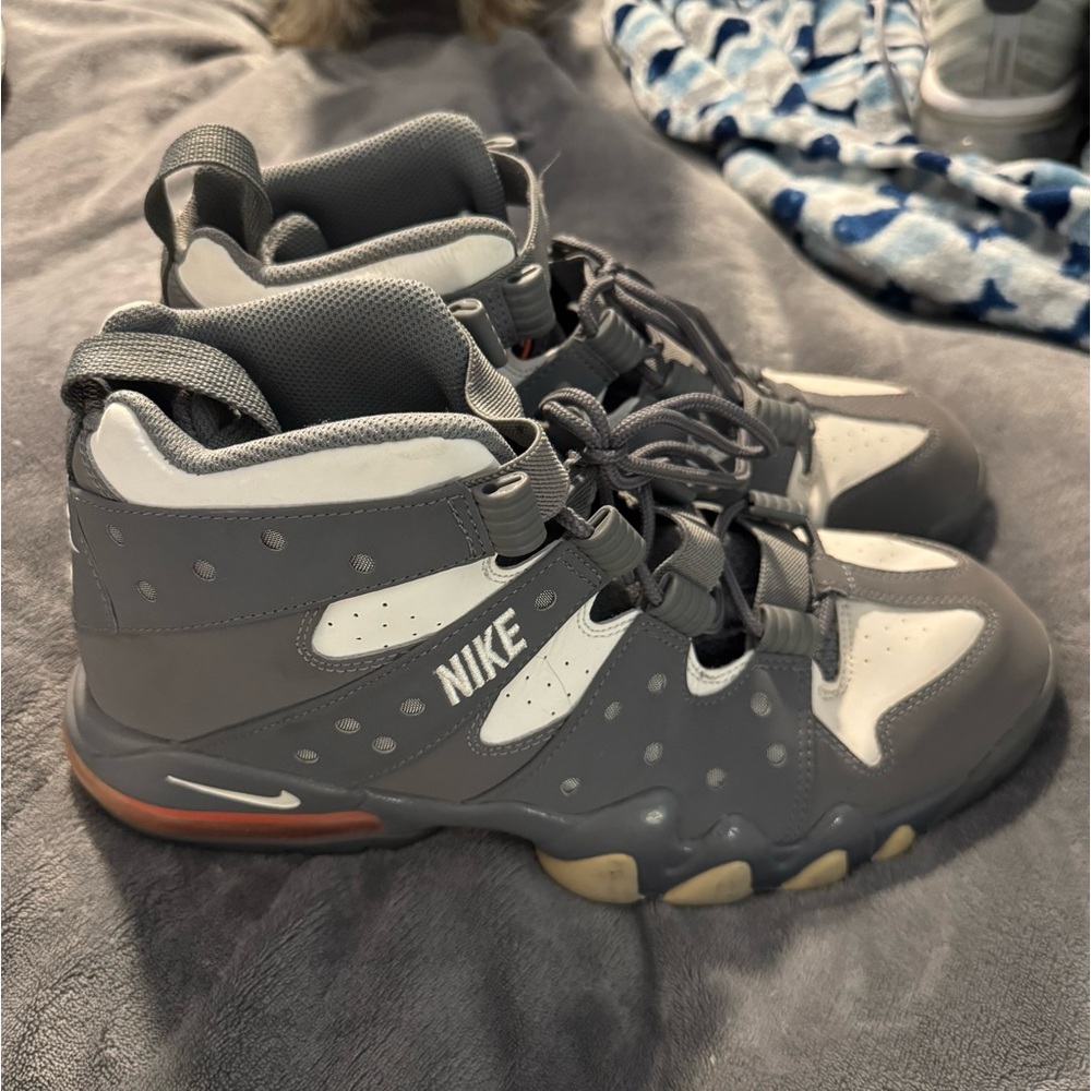 MEN'S NIKE AIR MAX 2 CB '94 BASKETBALL SHOES